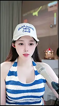 Snapshot of UUsweet chatting on 04/13/26, 05:55 UUsweet online show from 04/13/26, 05:55