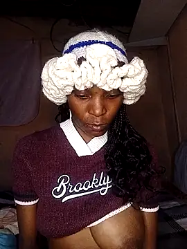 Beverlygurlx6 online show from 05/04/26, 04:43