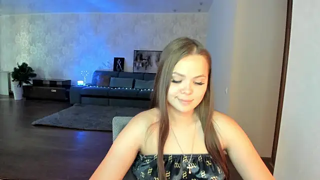 Snapshot of Kira_love_81 chatting on 07/07/26, 12:20 Kira love 81 online show from 07/07/26, 12:20