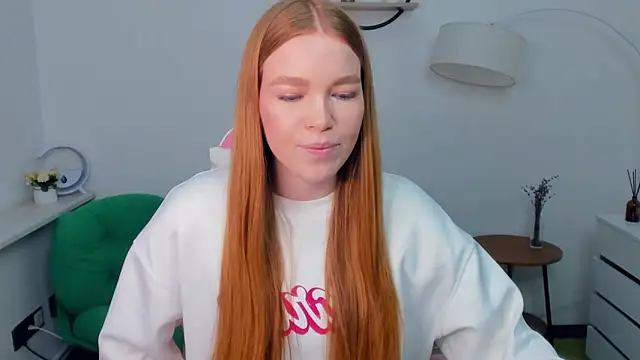 Snapshot of LavetaShiroma chatting on 12/04/25, 08:41 LavetaShiroma online show from 12/04/25, 08:41