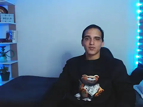 Maax30233 online show from 11/13/25, 05:17