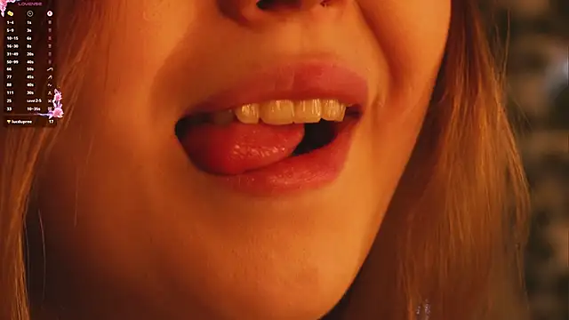 cheeky cherry  online show from 12/19/25, 05:04