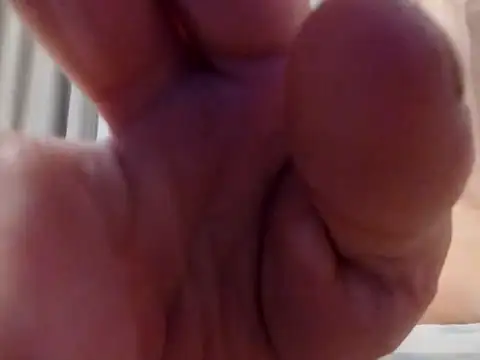 Snapshot of hornySlimCD chatting on 11/13/25, 01:09 hornySlimCD online show from 11/13/25, 01:09