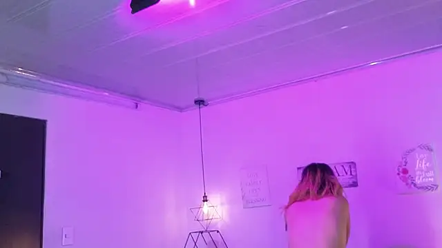 NinaSakura Eup online show from 03/25/26, 12:04