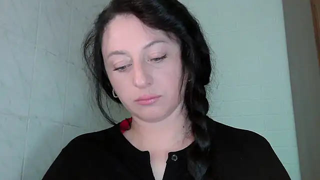 Snapshot of MelinaAx chatting on 06/15/26, 07:30 MelinaAx online show from 06/15/26, 07:30