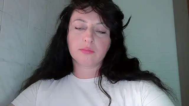 Snapshot of MelinaAx chatting on 07/18/26, 07:00 MelinaAx online show from 07/18/26, 07:00