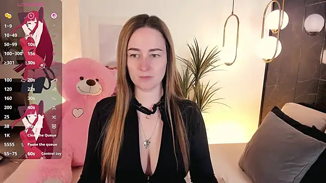 EmmaBloomm online show from 07/20/26, 12:07