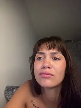 carolsapequinha online show from 04/17/26, 11:24
