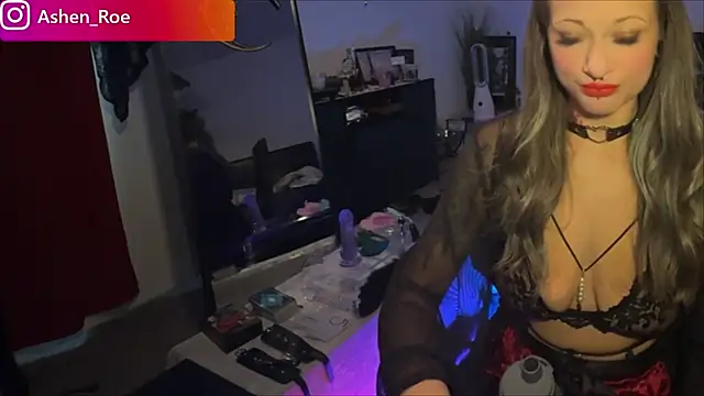 AshenRoe online show from 03/30/26, 10:22