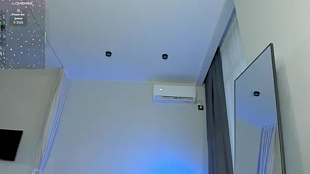 Sakura  frostt online show from 01/15/26, 02:20