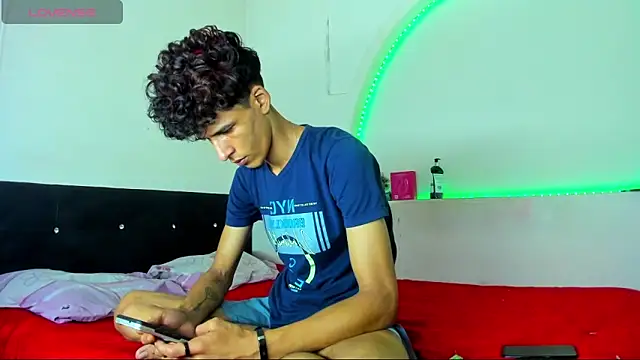 kaiborman00 online show from 03/06/26, 03:12