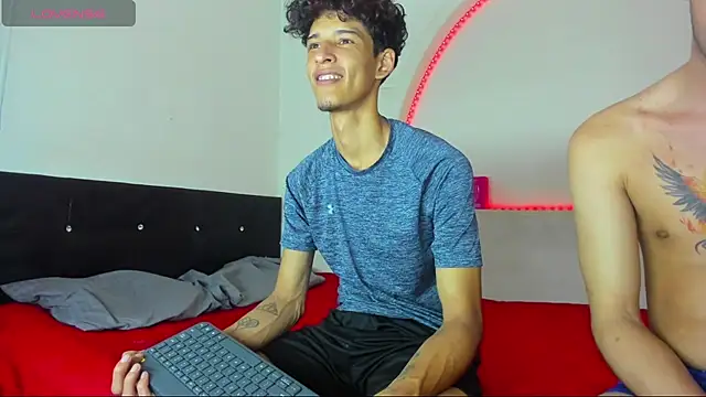 kaiborman00 online show from 04/13/26, 03:10