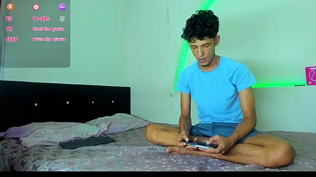 kaiborman00 online show from 01/10/26, 11:49