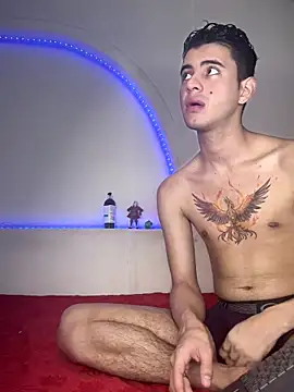 kaiborman00 online show from 12/01/25, 08:10