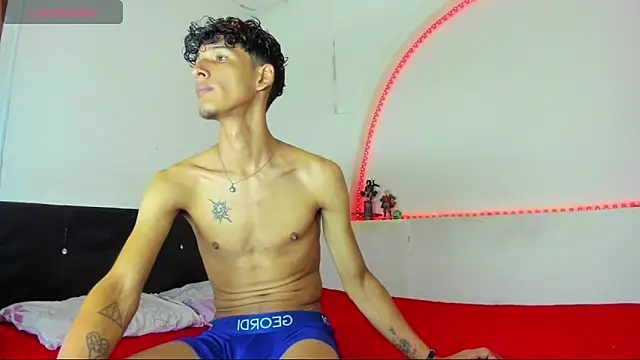 kaiborman00 online show from 03/23/26, 03:17