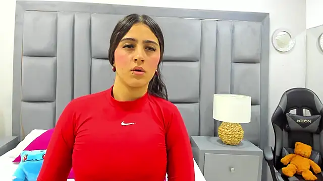 LuisaFranco online show from 12/23/25, 11:09