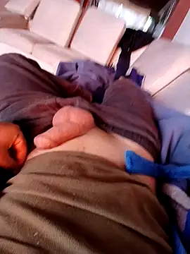 Snapshot of t1ag0-lindo chatting on 11/15/25, 12:31 t1ag0-lindo online show from 11/15/25, 12:31