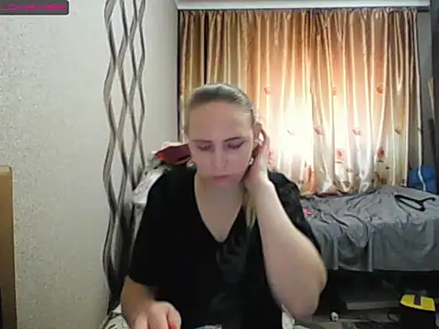 JenniDeep online show from 11/29/25, 04:12