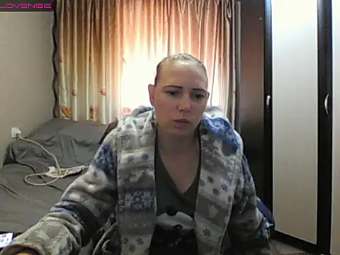Snapshot of JenniDeep chatting on 05/19/26, 05:47 JenniDeep online show from 05/19/26, 05:47