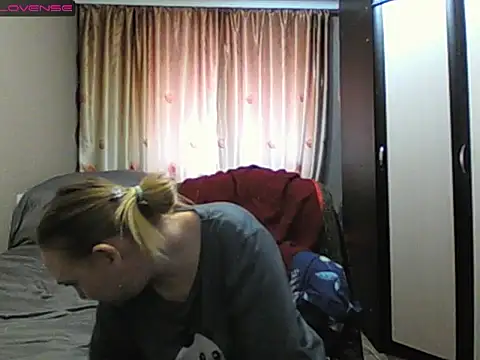 Snapshot of JenniDeep chatting on 02/16/26, 10:58 JenniDeep online show from 02/16/26, 10:58