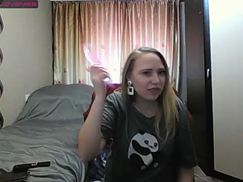 Snapshot of JenniDeep chatting on 02/20/26, 11:12 JenniDeep online show from 02/20/26, 11:12