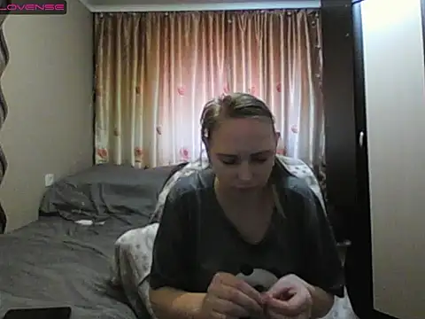 Snapshot of JenniDeep chatting on 03/30/26, 10:06 JenniDeep online show from 03/30/26, 10:06