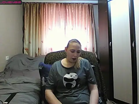 Snapshot of JenniDeep chatting on 02/07/26, 06:10 JenniDeep online show from 02/07/26, 06:10