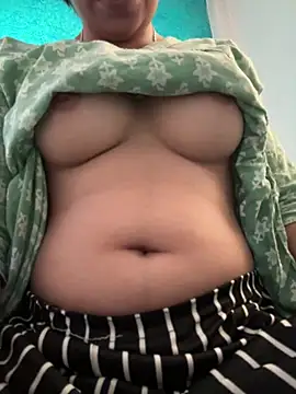 isha sharma2002 online show from 03/28/26, 12:06