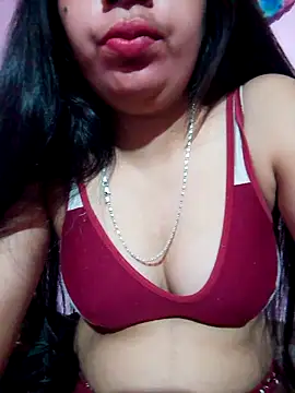 isha sharma2002 online show from 11/17/25, 01:26