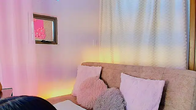 lizzy kane online show from 03/29/26, 08:10