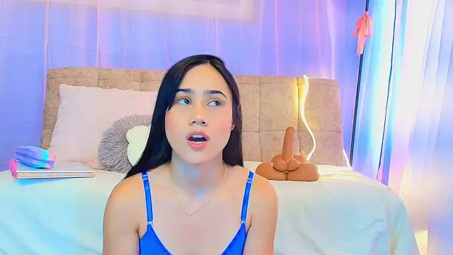 lizzy kane online show from 05/04/26, 08:11