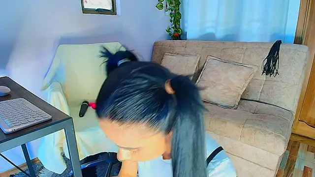 lizzy kane online show from 02/07/26, 08:06