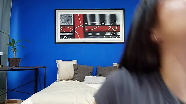 lizzy kane online show from 11/12/25, 08:23