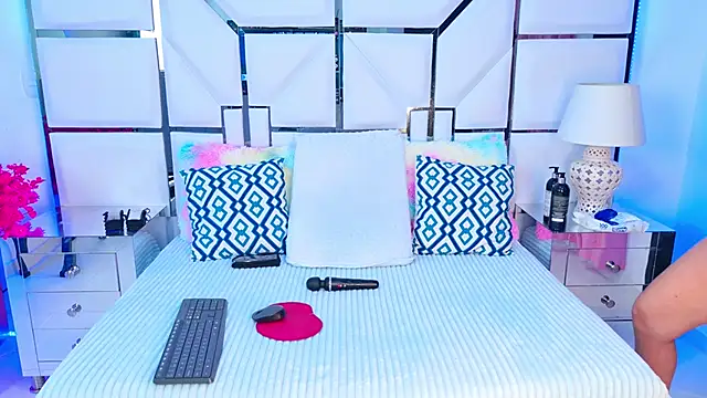 VeronicaSttar online show from 02/11/26, 12:05