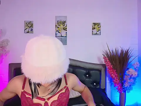 AlexiaHearts online show from 02/05/26, 03:57