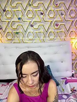 Snapshot of MelanyyJhonson15 chatting on 05/14/26, 02:30 MelanyyJhonson15 online show from 05/14/26, 02:30