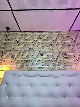 MelanyyJhonson15 online show from 04/02/26, 02:52