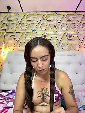 MelanyyJhonson15 online show from 06/11/26, 02:53