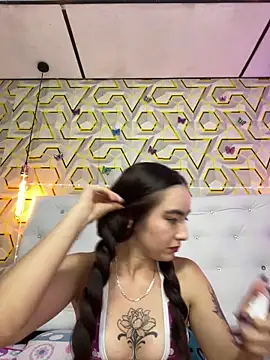 MelanyyJhonson15 online show from 06/11/26, 12:32