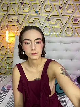 Snapshot of MelanyyJhonson15 chatting on 04/19/26, 03:07 MelanyyJhonson15 online show from 04/19/26, 03:07