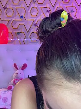 Snapshot of MelanyyJhonson15 chatting on 02/20/26, 02:41 MelanyyJhonson15 online show from 02/20/26, 02:41