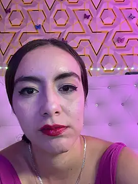 Snapshot of MelanyyJhonson15 chatting on 01/18/26, 01:42 MelanyyJhonson15 online show from 01/18/26, 01:42