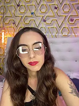 MelanyyJhonson15 online show from 04/09/26, 06:19