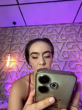 MelanyyJhonson15 online show from 07/11/26, 09:15