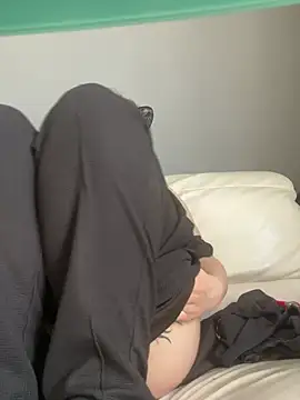 secretcouple 00 online show from 04/08/26, 11:22