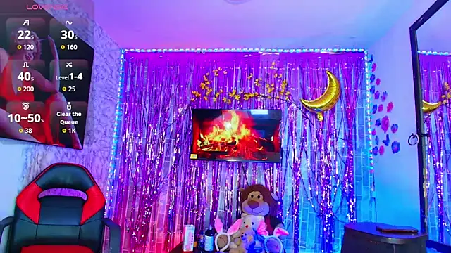 TAYLOR S7 online show from 04/11/26, 01:57