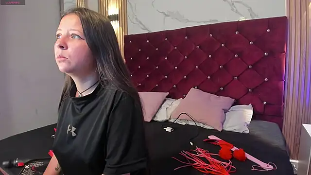 Danna-Rouse online show from 03/12/26, 08:02