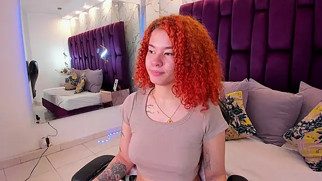 avrilwaynee online show from 11/20/25, 12:06