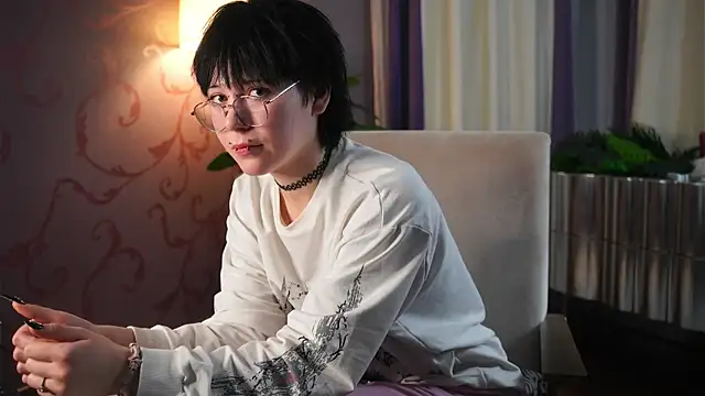 MiTeehee online show from 11/14/25, 11:58