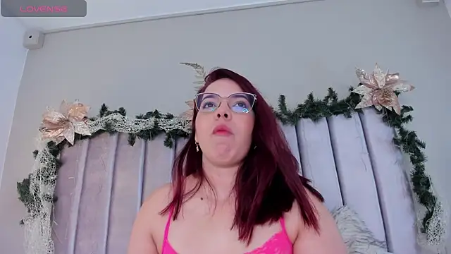 AnnaNoval 10 online show from 11/28/25, 12:38